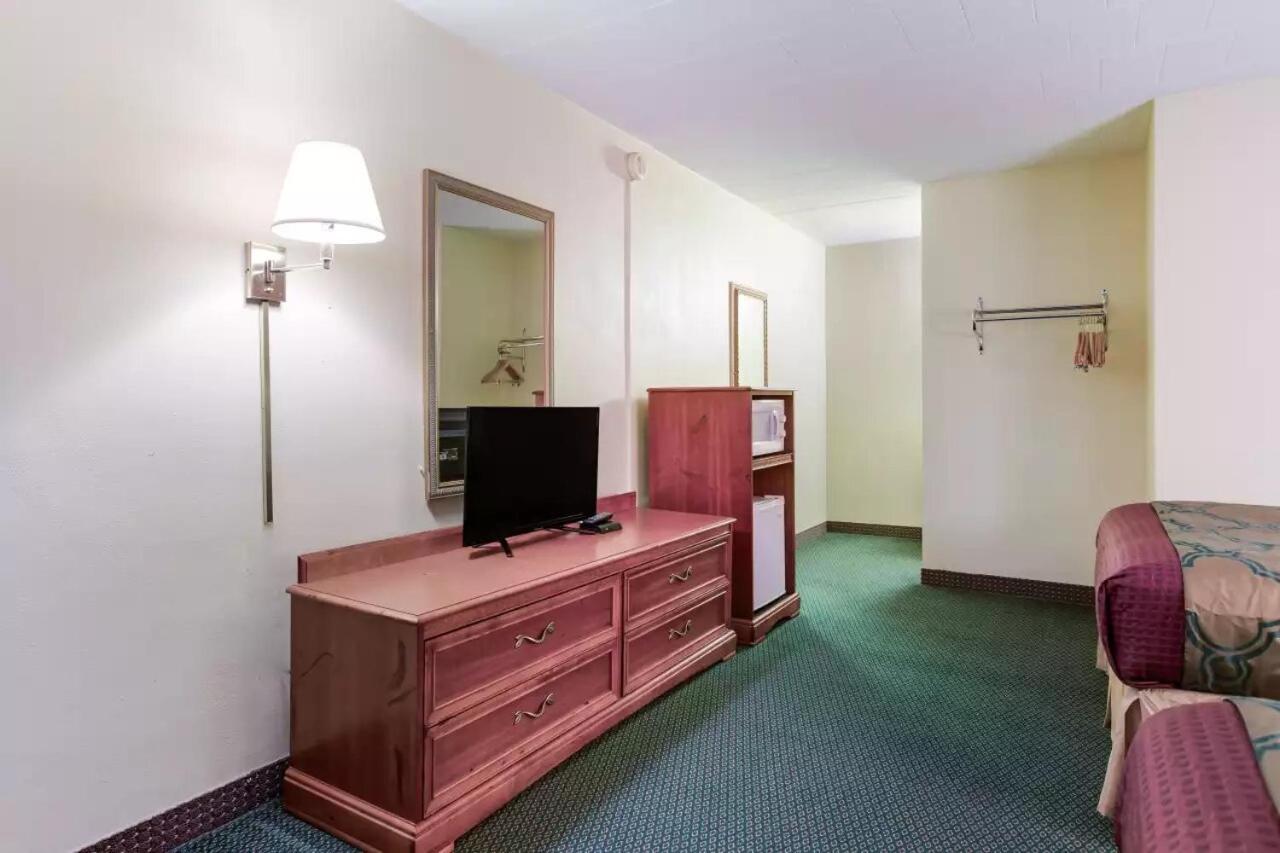 Royal Inn Clearfield Zewnętrze zdjęcie