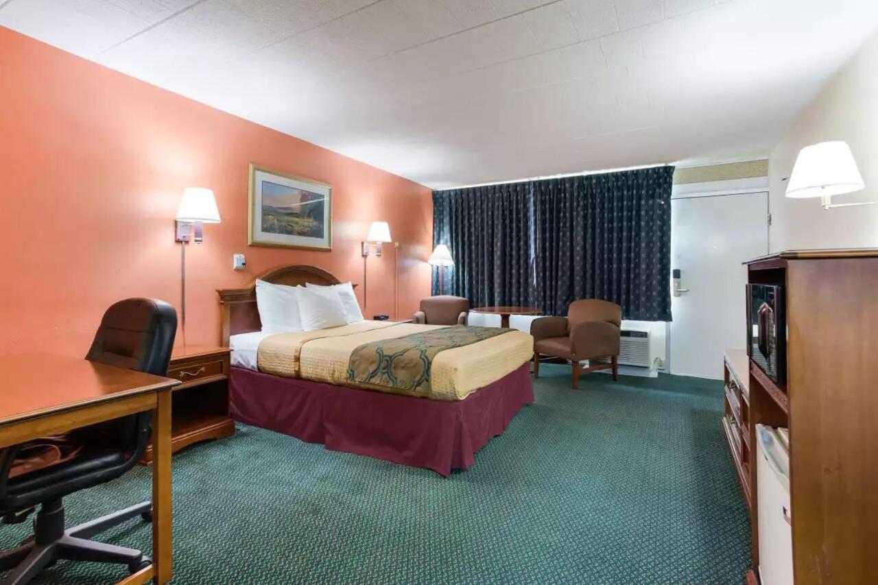 Royal Inn Clearfield Zewnętrze zdjęcie